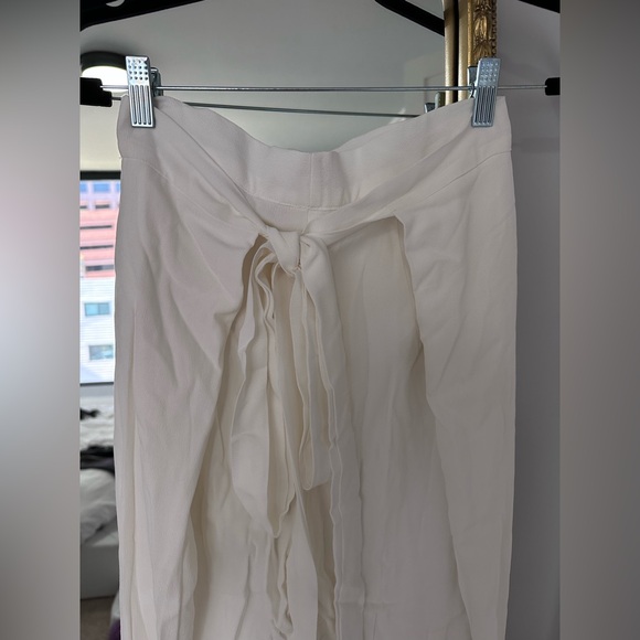 Jen’s Pirate Booty White Wedding Pant - Picture 9 of 11